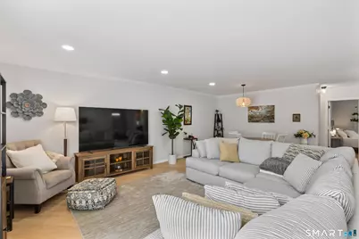 98 Valley Road #15, Greenwich, CT 06807 - Photo 2