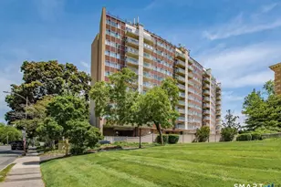 30 Woodland St, Hartford, CT 06105 - Photo 1