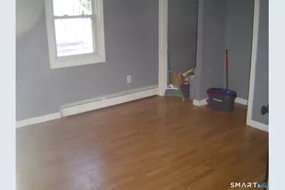 380 Blatchley Avenue #1st Floor, New Haven, CT 06513 - Photo 8