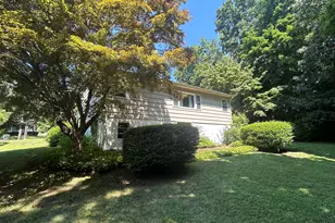 28 Clearview Cir, Naugatuck, CT 06770 - Photo 32