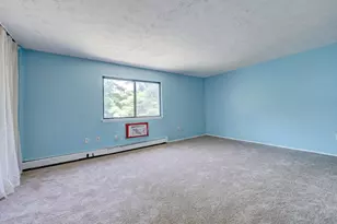 132 Sutton Pl, Bloomfield, CT 06002 - Photo 20
