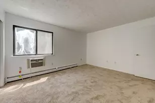 132 Sutton Pl, Bloomfield, CT 06002 - Photo 28