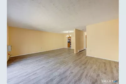 132 Sutton Place #132, Bloomfield, CT 06002 - Photo 12