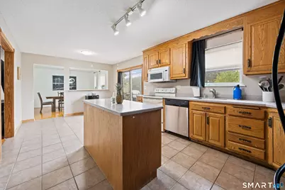 14 Jason Court, Naugatuck, CT 06770 - Photo 10