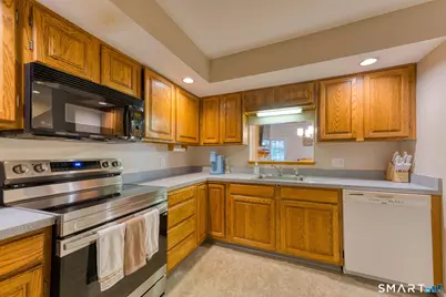 603 Holly Hill Drive #603, Rocky Hill, CT 06067 - Photo 8
