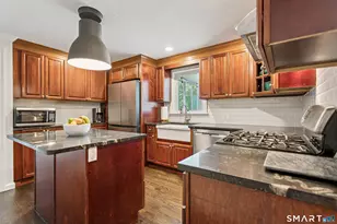 111 Mill Hill Rd, Fairfield, CT 06824 - Photo 18