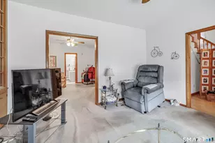 87 Yale St, Stratford, CT 06615 - Photo 6