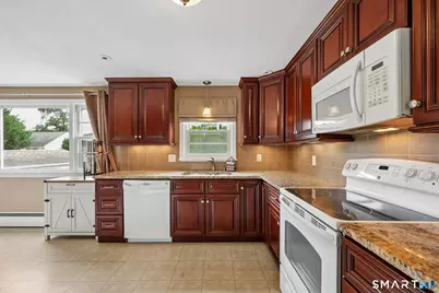 152 Amherst Street, Wethersfield, CT 06109 - Photo 4