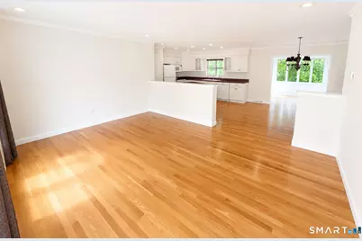 9 Paint Brush Path, Montville, CT 06382 - Photo 6