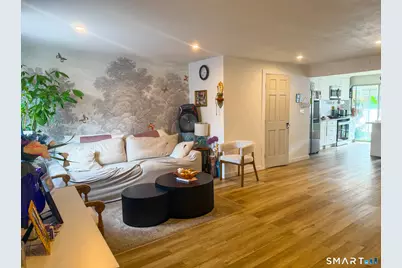 17 Avon Lane, Stamford, CT 06907 - Photo 2
