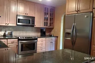 19 Sunshine Rd, Waterford, CT 06375 - Photo 6