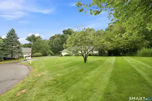 33 Franklin Ln, Glastonbury, CT 06033 - Photo 16