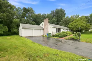 33 Franklin Ln, Glastonbury, CT 06033 - Photo 2