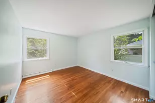 5 Redwood St, Enfield, CT 06082 - Photo 14
