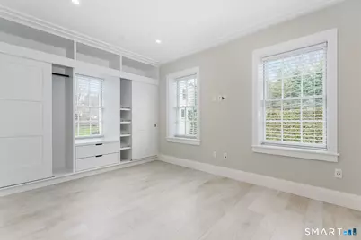 1990 Bronson Road #8, Fairfield, CT 06824 - Photo 4
