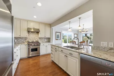 16 Hayestown Road #C301, Danbury, CT 06811 - Photo 6