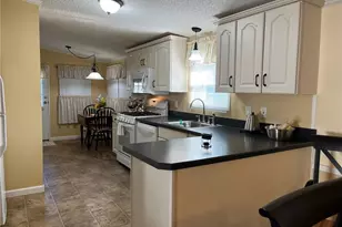 1070 Amity Rd, Bethany, CT 06524 - Photo 20