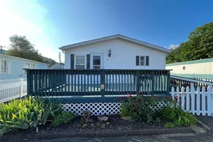 1070 Amity Rd, Bethany, CT 06524 - Photo 1