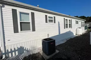 1070 Amity Rd, Bethany, CT 06524 - Photo 10