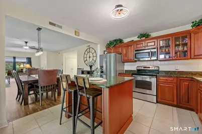 28 Heritage Crest #B, Southbury, CT 06488 - Photo 6