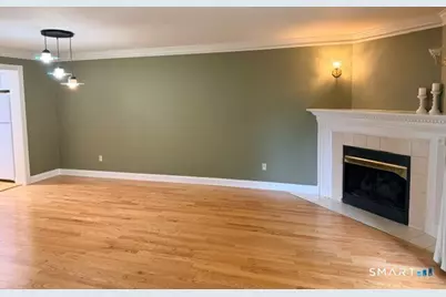 289 New Haven Avenue #R, Milford, CT 06460 - Photo 2
