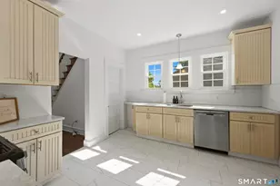 299 W Main St, Milford, CT 06460 - Photo 14