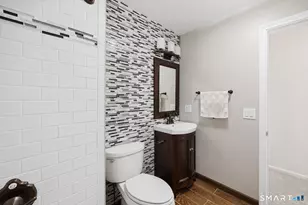 50 Orangewood W, Derby, CT 06418 - Photo 20