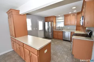 26 Trebbe Dr, Manchester, CT 06040 - Photo 2