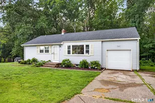 34 Sunrise Cir, Wallingford, CT 06492 - Photo 4