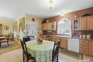32 Dogwood Ct, Rocky Hill, CT 06067 - Photo 12