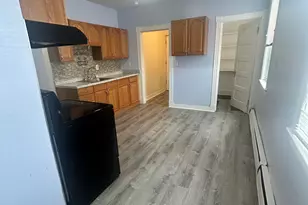 34-36 Barker St, Hartford, CT 06114 - Photo 8