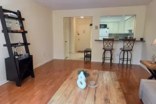 1525 E Putnam Ave, Greenwich, CT 06870 - Photo 4
