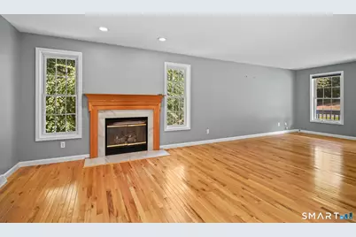 14 Tree Top Lane, East Windsor, CT 06016 - Photo 8