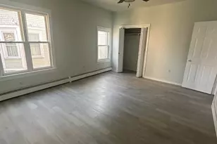 51-53 Irving St, Hartford, CT 06112 - Photo 4