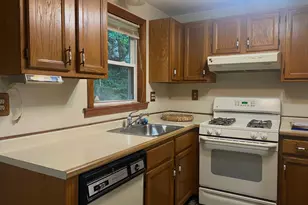 399 Adams St, Manchester, CT 06042 - Photo 10