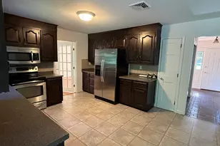 40 Horse Stable Cir, Shelton, CT 06484 - Photo 4