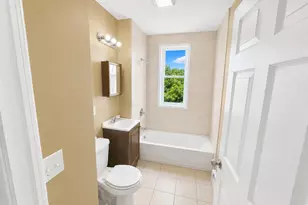 204 Magnolia St, Hartford, CT 06112 - Photo 2