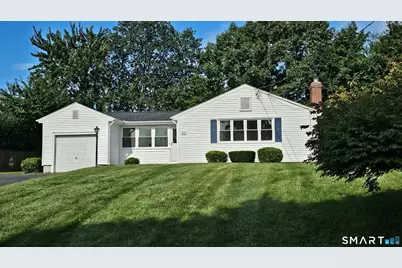 73 Knollwood Road, West Hartford, CT 06110 - Photo 2