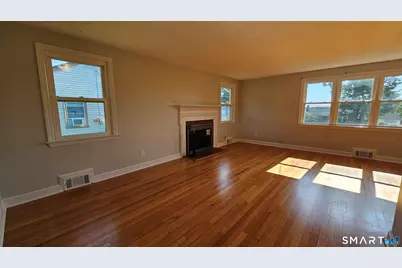 73 Knollwood Road, West Hartford, CT 06110 - Photo 16