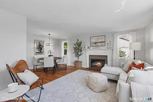 73 Knollwood Rd, West Hartford, CT 06110 - Photo 4