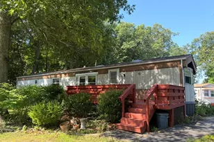 28 Nashua St, Norwich, CT 06360 - Photo 1