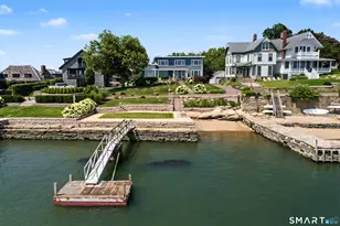 39 Flying Point Rd, Branford, CT 06405 - Photo 4