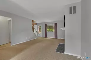 423 Churchill Dr, Newington, CT 06111 - Photo 6
