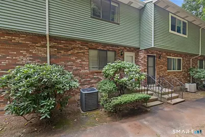 423 Churchill Drive #423, Newington, CT 06111 - Photo 2
