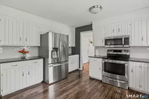 735 Daniels Farm Rd, Trumbull, CT 06611 - Photo 8