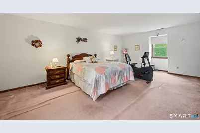 48 Green Avenue, New Canaan, CT 06840 - Photo 24