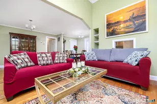 28 Sutton Dr W, Stamford, CT 06906 - Photo 12
