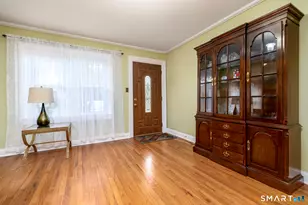 28 Sutton Dr W, Stamford, CT 06906 - Photo 6