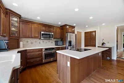 4 Lovers Lane, East Lyme, CT 06333 - Photo 12