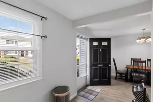 10 Bradley Cir, Enfield, CT 06082 - Photo 6